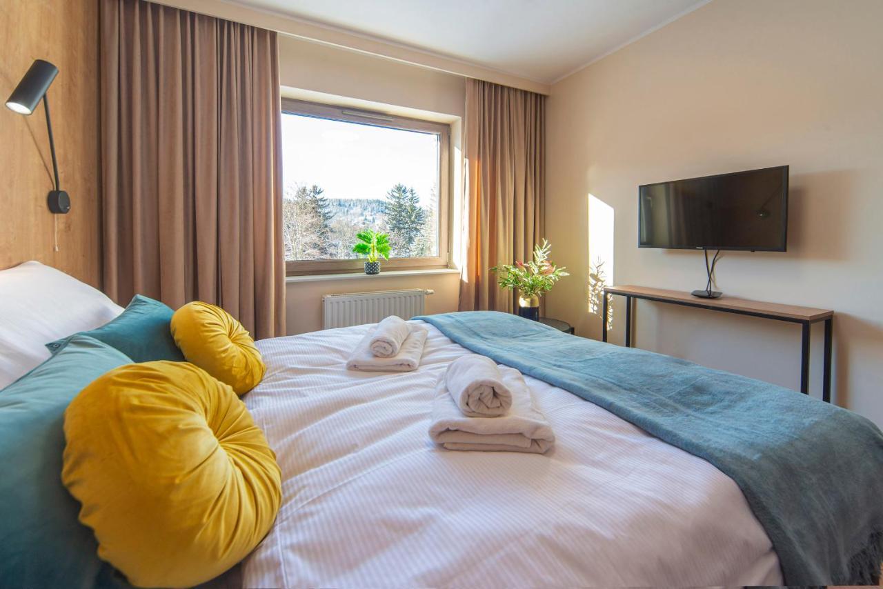 Trevilles Apartamenty - Stone Hill Z Basenem I Spa شكلارسكا بوريبا المظهر الخارجي الصورة