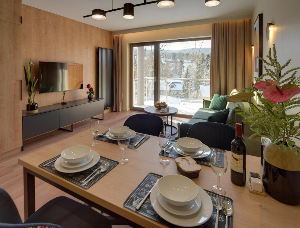 Trevilles Apartamenty - Stone Hill Z Basenem I Spa شكلارسكا بوريبا المظهر الخارجي الصورة
